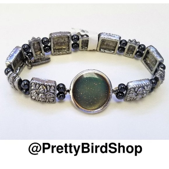 Hand Crafted Jewelry - Last one! Pewter stretch BRACELET Sparkle NEW